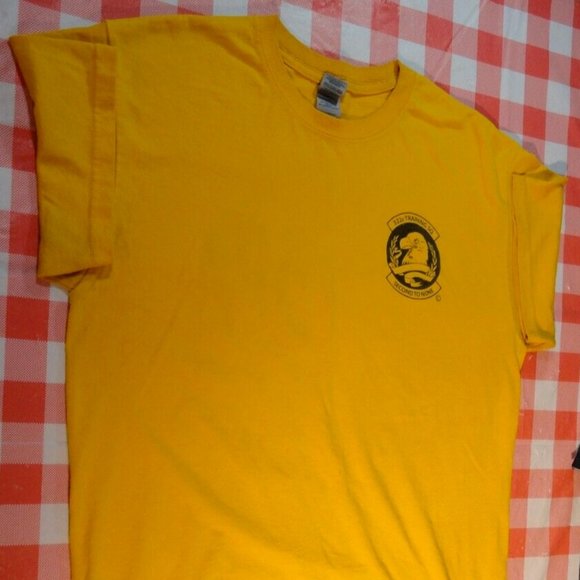 MEDIUM DISC USAF 322D 322ND TRS TRAINING SQUADRON 2ND TO NONE UNIT SHIRT SV 3320 - Picture 1 of 12